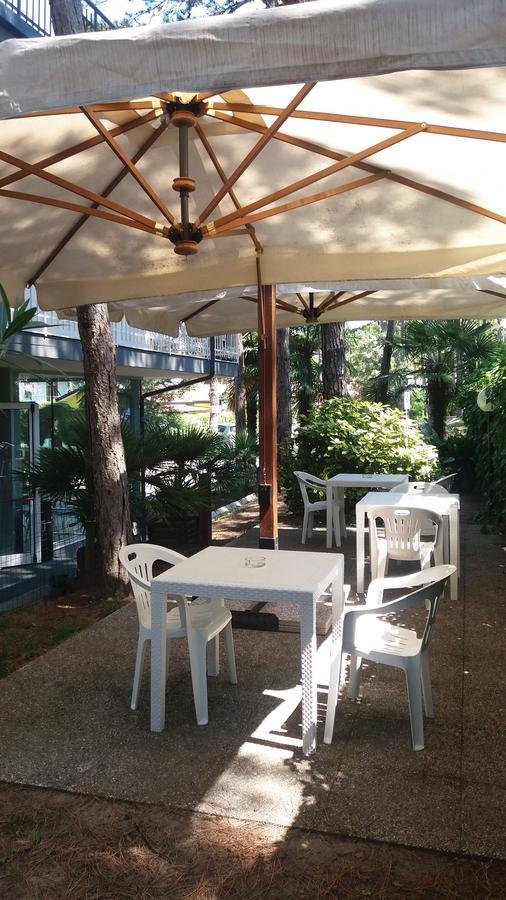 G/Hotel Lignano Lignano Sabbiadoro Kültér fotó